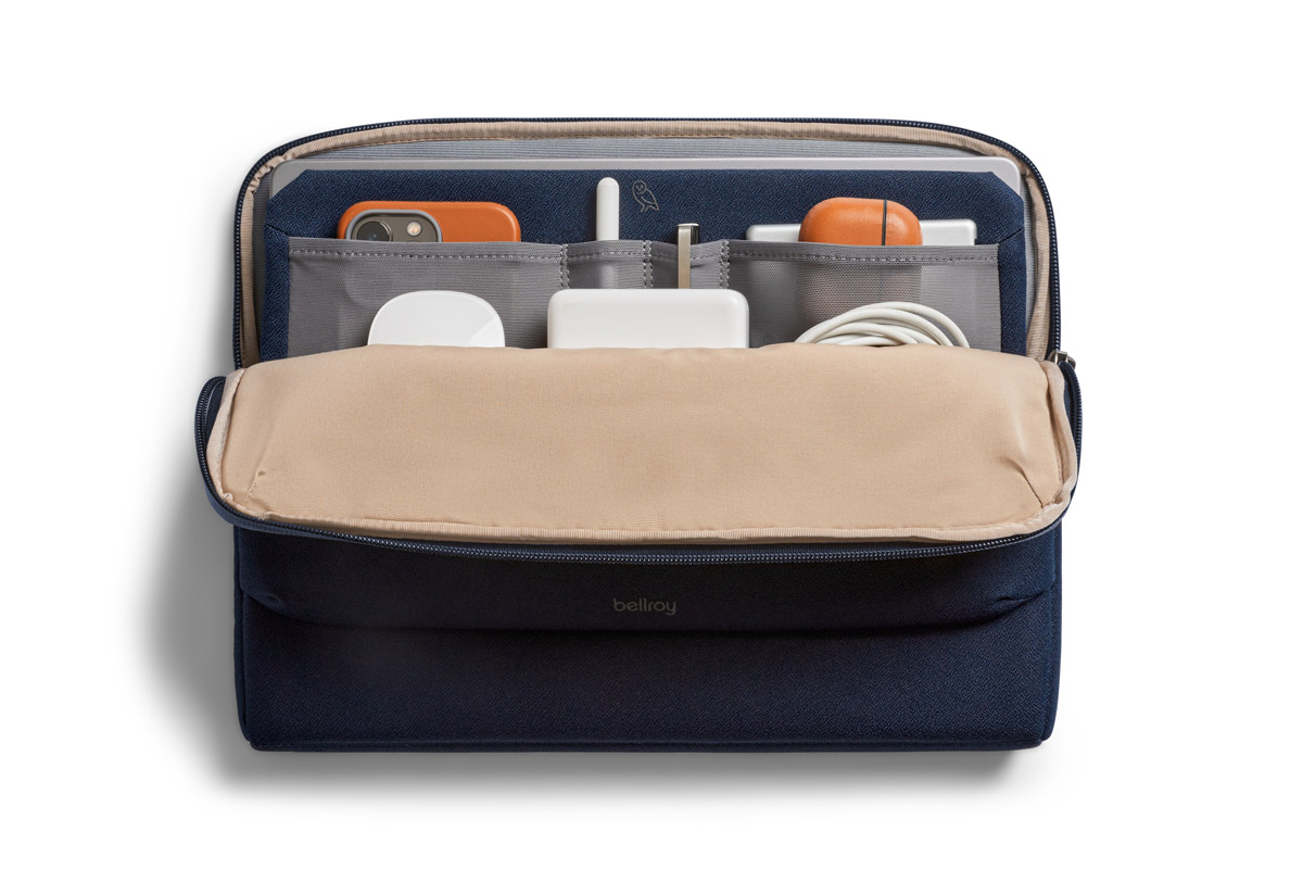 Bellroy Laptop Caddy 16" - Navy