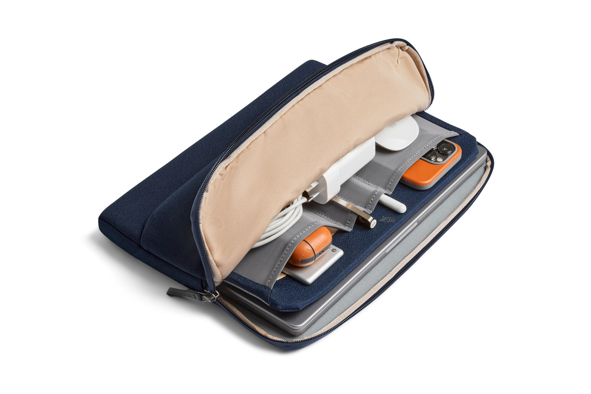 Bellroy Laptop Caddy 16" - Navy